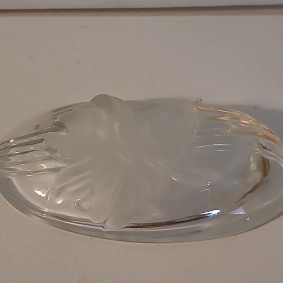 Elegant Clear Glass Accent Dish - Picture 2 of 3